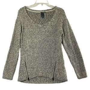 Quinn Sweater Womens Medium‎ Zipper Accents Black White Pullover Casual Cozycore